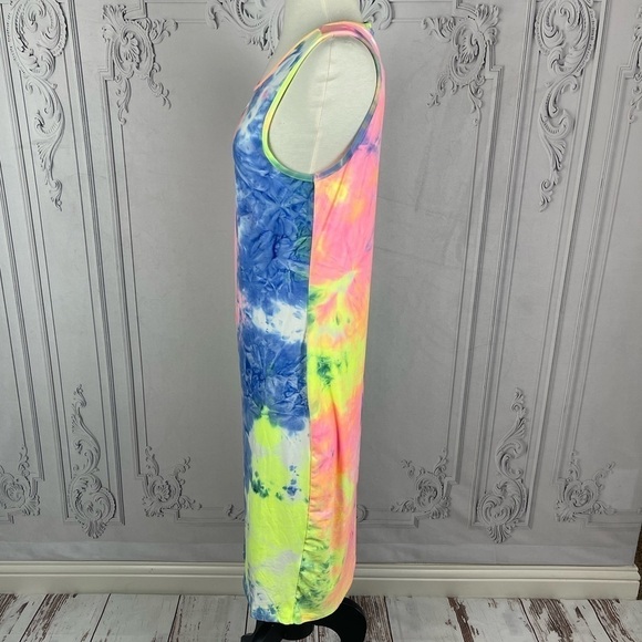 Vibrant Tie-Dye Sleeveless Midi Dress - Picture 6 of 8